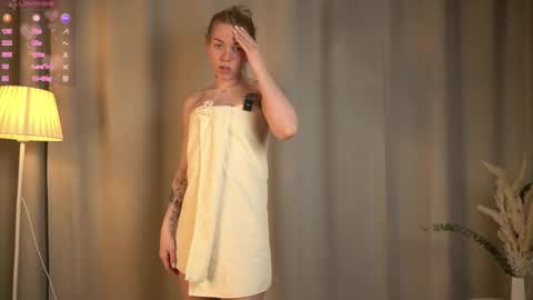 Snapshot of myviolet_rush chatting on February 2026 07:23:02 PM Olivia or just olive online show from February 2026 07:23:02 PM