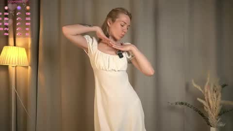 Snapshot of myviolet_rush chatting on February 2026 07:59:02 PM Olivia or just olive online show from February 2026 07:59:02 PM