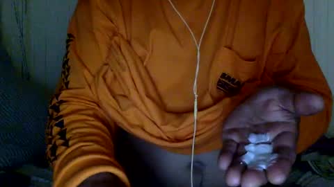 str8 dom alphaAsian Daddy type. sorry not bi or  curious but i dont judgediscrimenate. online show from January 2025 12:18:01 PM