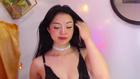 naamah_b online show from January 2025 04:41:01 PM