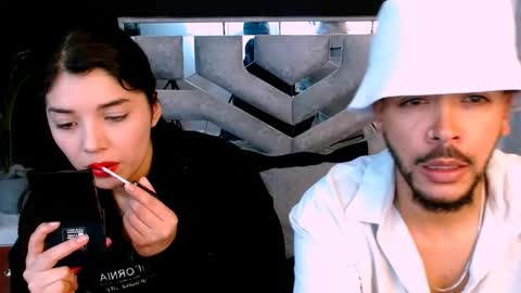 naduu__xx online show from November 2025 08:51:01 PM