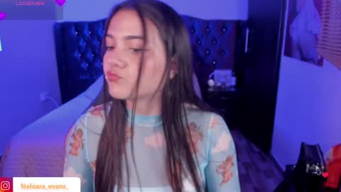 NAHIARA EVANS online show from February 2025 02:07:01 AM