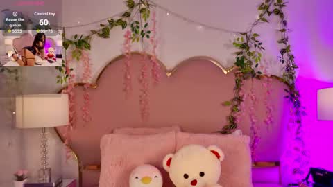 NahiaraReina  online show from March 2026 01:05:01 PM