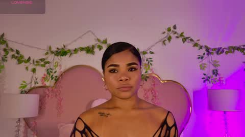 Snapshot of nahiarareina chatting on May 2026 02:00:02 PM NahiaraReina online show from May 2026 02:00:02 PM