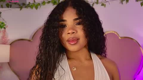 Snapshot of nahiarareina chatting on June 2026 01:43:01 PM NahiaraReina online show from June 2026 01:43:01 PM