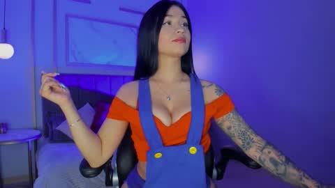 nahome_kuperth online show from October 2025 04:07:02 AM