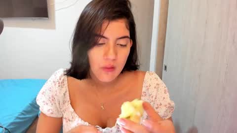 independent model online show from February 2026 02:49:01 AM