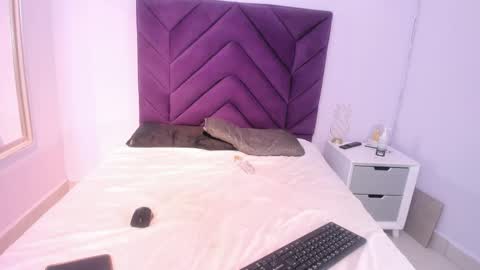 Snapshot of nahomycarterr chatting on October 2025 07:42:02 AM nahomycarterr online show from October 2025 07:42:02 AM