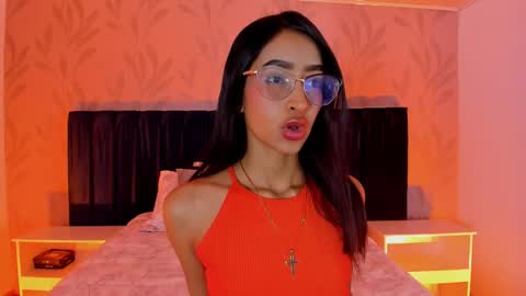 Nahomy  online show from December 2025 11:06:01 AM