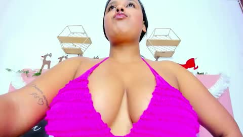 Nahomy online show from December 2025 08:16:02 PM