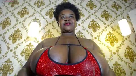 Snapshot of nahybig_boobs chatting on April 2026 12:21:01 PM Karatbby online show from April 2026 12:21:01 PM