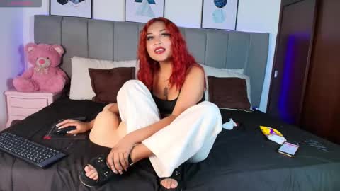 Naia online show from November 2025 07:46:02 PM