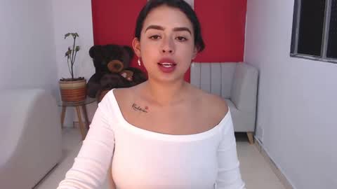 Snapshot of naia_sweetsex chatting on September 2025 09:05:02 PM naia_sweetsex online show from September 2025 09:05:02 PM