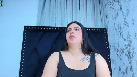 Naia x online show from April 2026 01:27:02 PM