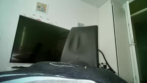 naimando353223 online show from November 2025 08:55:01 AM