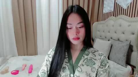 Kate online show from December 2025 02:48:01 PM