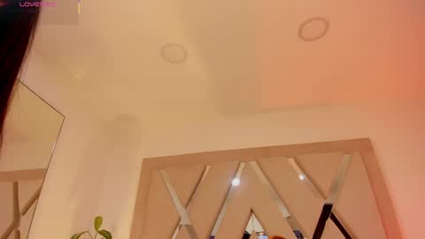 INSTAGRAM  m2221     online show from April 2026 10:09:01 AM