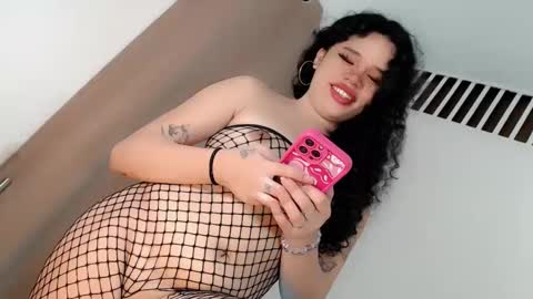 naked_weapon1 online show from December 2024 05:59:01 PM