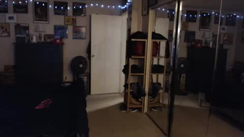 Snapshot of nakedmonkey chatting on December 2024 10:16:02 PM nakedmonkey online show from December 2024 10:16:02 PM