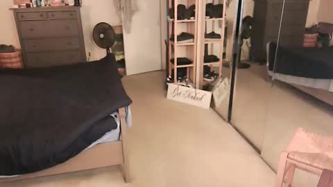 nakedmonkey online show from April 2026 12:24:02 AM