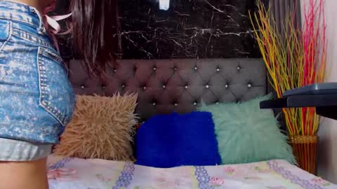 NALAROY online show from January 2025 03:28:02 PM