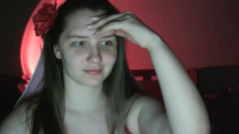 Snapshot of nalorine chatting on April 2026 03:20:02 PM Lola online show from April 2026 03:20:02 PM