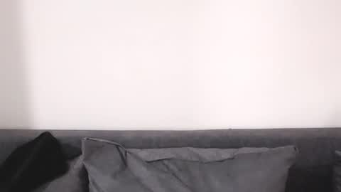 Lady online show from November 2025 03:47:01 PM