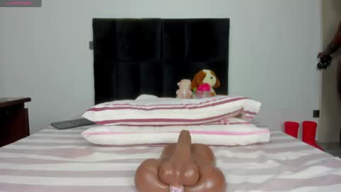 Snapshot of namelesss_xxx chatting on April 2026 07:55:02 AM pervert online show from April 2026 07:55:02 AM