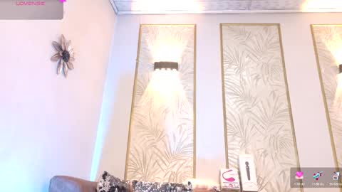 nanasofia_ online show from May 2026 11:17:01 AM