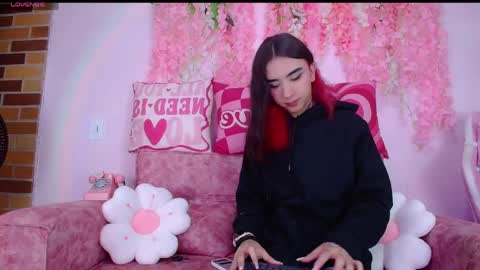 naomi_femme online show from May 2026 10:32:02 AM