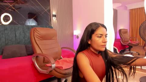 Naomi online show from January 2026 12:43:01 PM