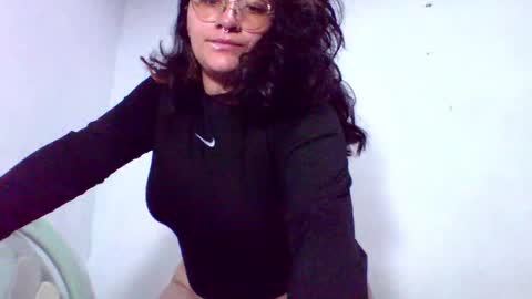 Naomi online show from December 2024 12:22:01 AM