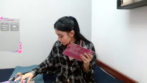 Snapshot of naomi_unu chatting on July 2026 02:38:02 PM Naomi online show from July 2026 02:38:02 PM