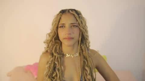 naomidawson online show from April 2026 01:39:01 AM