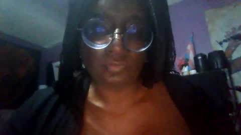 Naomi online show from October 2025 10:10:01 PM