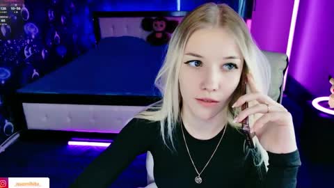 naomihita online show from April 2026 01:08:02 PM