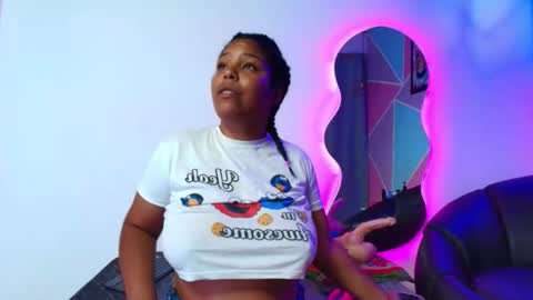 Snapshot of naomii_campbelll chatting on September 2025 08:53:02 PM Naomi Campbel online show from September 2025 08:53:02 PM