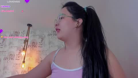 Snapshot of naomijohnson1 chatting on December 2024 03:15:02 PM Naomi online show from December 2024 03:15:02 PM