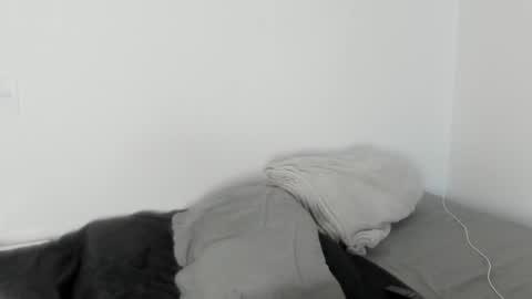 Snapshot of naomimoore chatting on November 2025 10:20:02 PM Naomi Moore online show from November 2025 10:20:02 PM