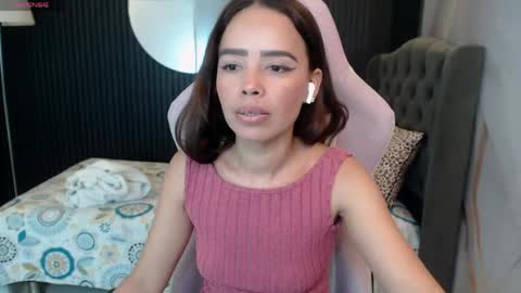 Naomis online show from May 2026 02:22:02 PM