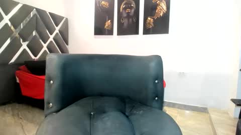 Snapshot of naomiwildburn chatting on November 2025 02:50:01 PM naomiwildburn online show from November 2025 02:50:01 PM