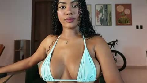 Snapshot of naomixjones1 chatting on June 2026 03:50:02 AM Naomi online show from June 2026 03:50:02 AM