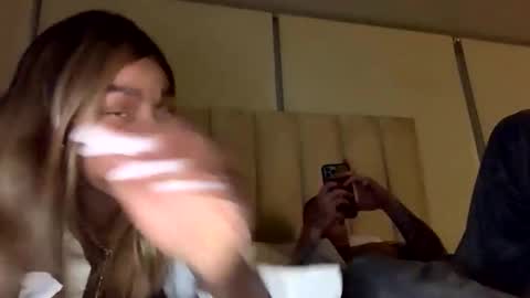 Snapshot of naomiysuvikingo chatting on April 2026 10:40:02 PM naomiysuvikingo online show from April 2026 10:40:02 PM