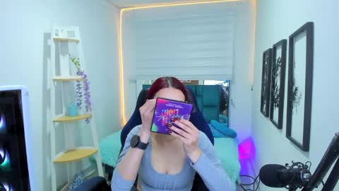 naomy online show from November 2025 02:01:02 AM