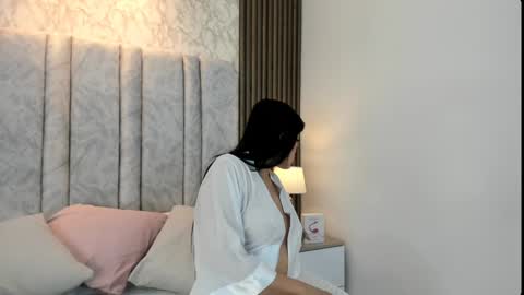 Naomy Smith online show from January 2025 08:58:01 AM