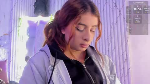 Naomy  online show from April 2026 04:30:02 AM