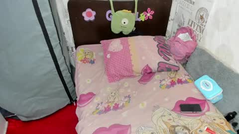 Snapshot of naomyfoxx1 chatting on July 2026 09:00:01 AM Naomyfoxx online show from July 2026 09:00:01 AM