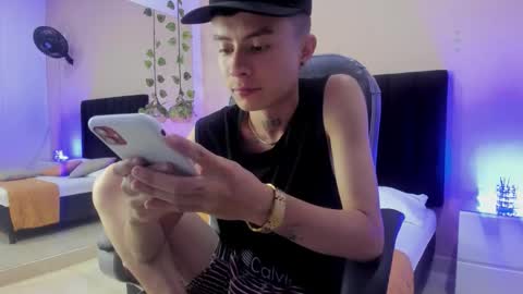 Snapshot of nascary_fox chatting on November 2025 08:30:02 PM Nascary Fox online show from November 2025 08:30:02 PM