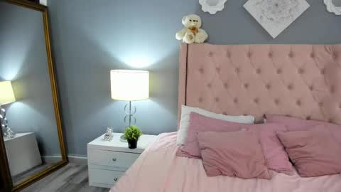 Snapshot of nashlyfontanna chatting on February 2026 03:05:02 PM Nashly Fontana online show from February 2026 03:05:02 PM