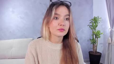 Snapshot of nashlyfontanna chatting on March 2026 04:22:02 PM Nashly Fontana online show from March 2026 04:22:02 PM